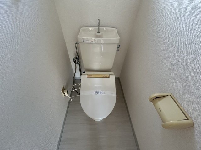 トイレ　別号室の写真です