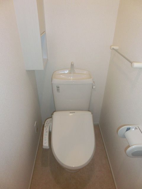 トイレ　ウォシュレット完備（同タイプ）