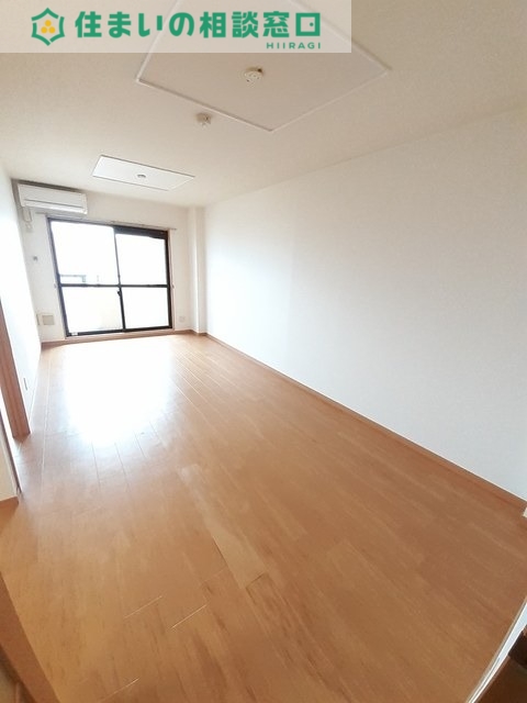 居室・リビング　同型