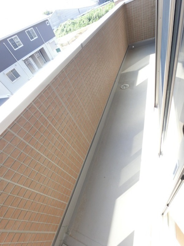 バルコニー　図面と現状に相違がある場合には現状を優先