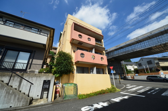建物外観　★便利な立地、居心地の良いマンション★
