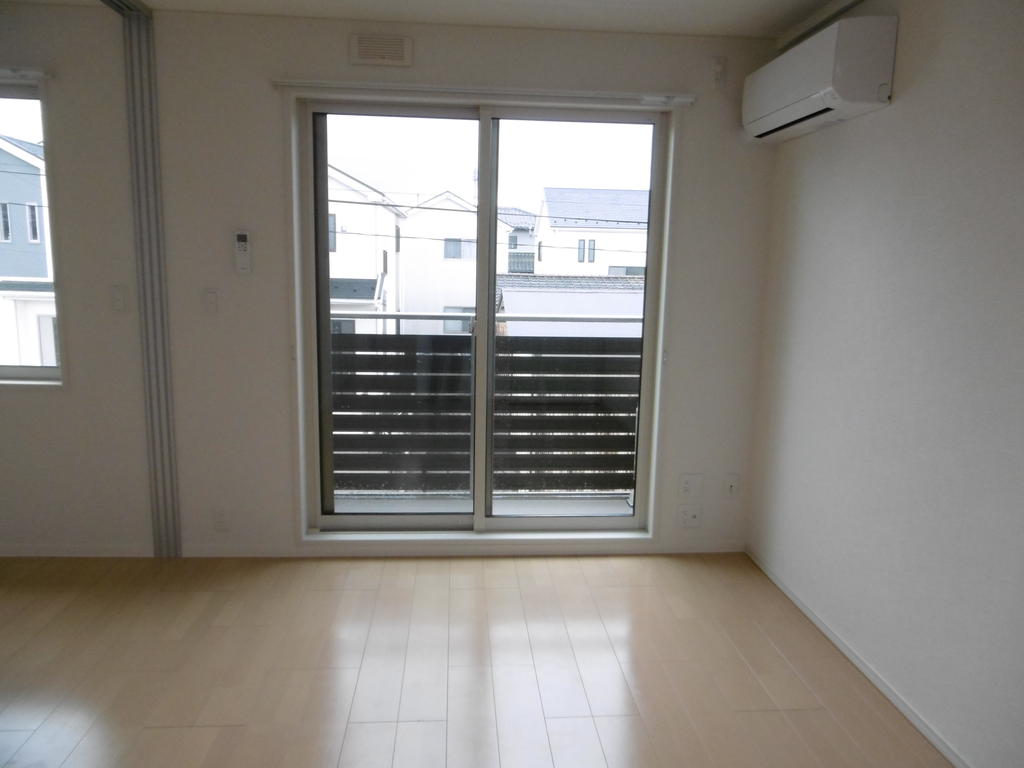 眺望　※内観写真・動画・パノラマは１階の同タイプ間取りのものです。