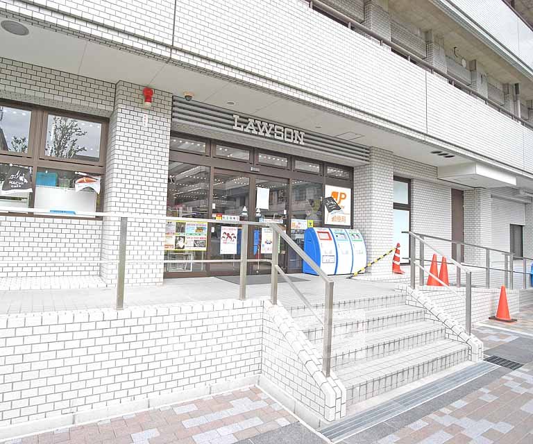 コンビニ　ローソン京都府立医大病院店（コンビニ）まで377m