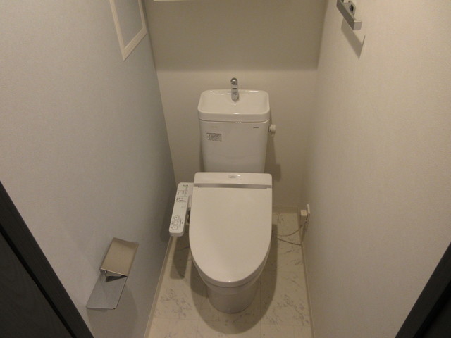 トイレ　※別部屋参考写真