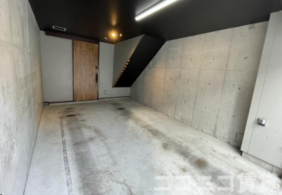 駐車場　専用駐車場