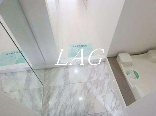 玄関　玄関です。