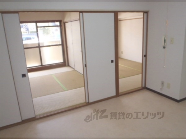 居室・リビング　洋室