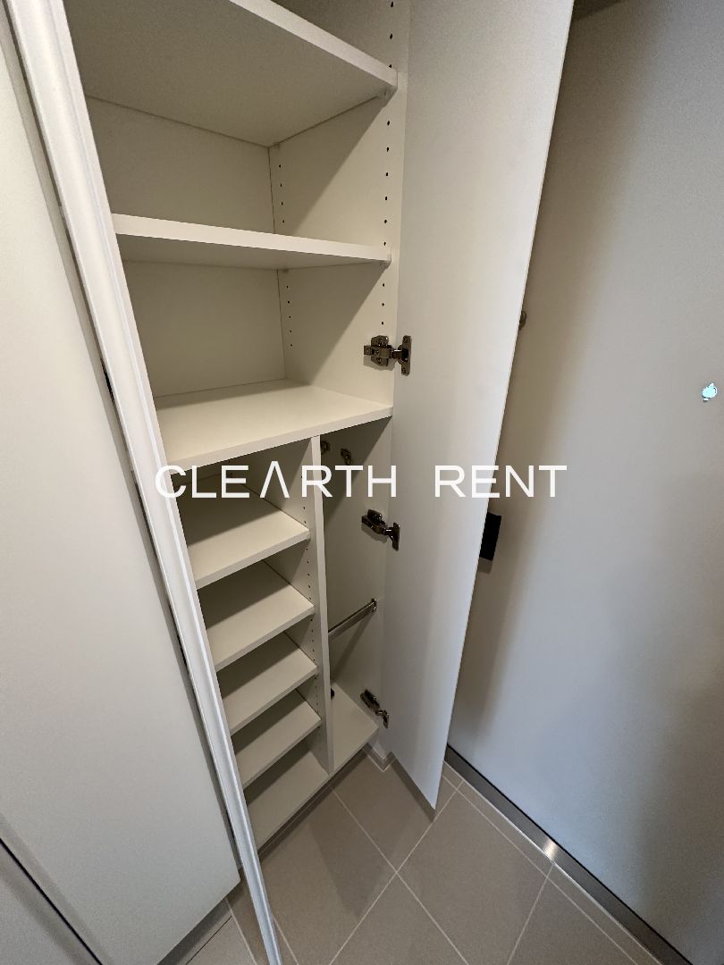 玄関　シューズボックス