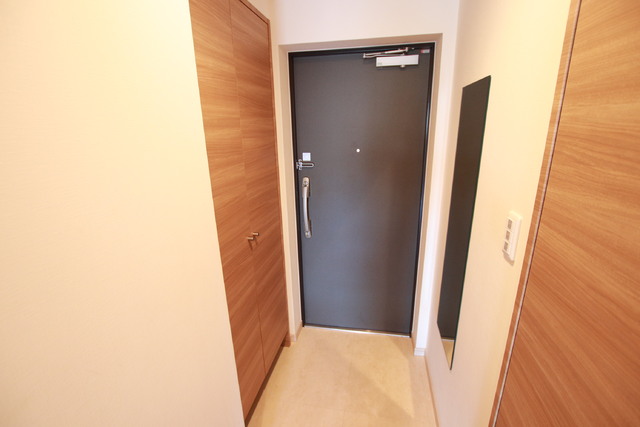 玄関　他号室参考写真