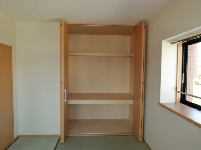 収納　たっぷりとした収納スペースです