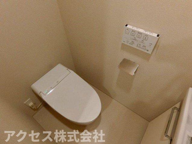 トイレ　※同建物別室、参考写真