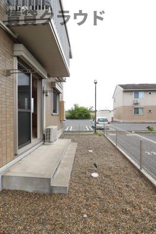 バルコニー　専用庭があるのはポイントですね！