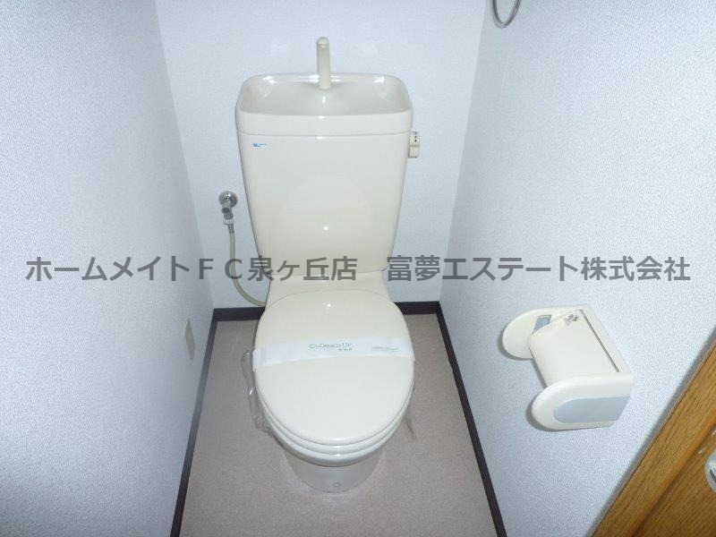 トイレ　落ち着いたトイレです