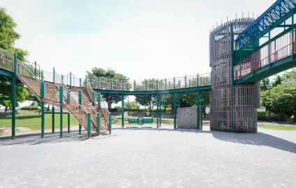 その他　汐入公園プレイグラウンド（その他）まで447m