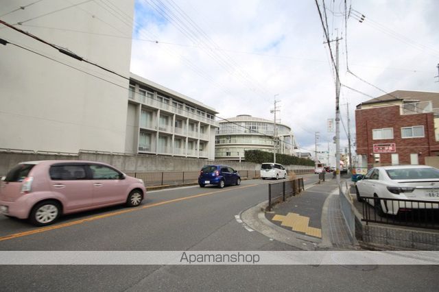 その他　前面道路（その他）まで0m