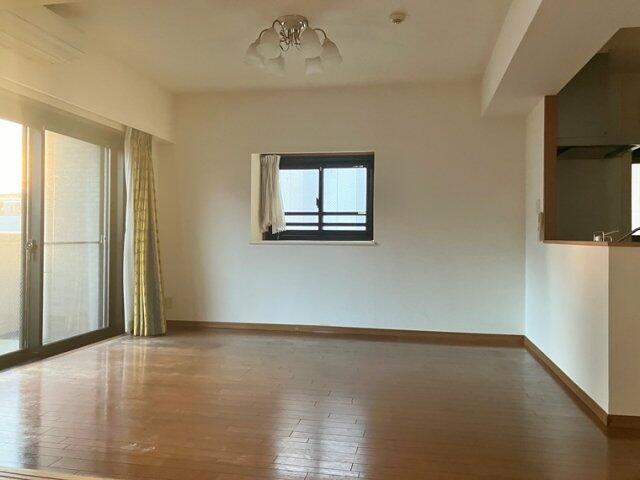 居室・リビング　※別部屋参考写真