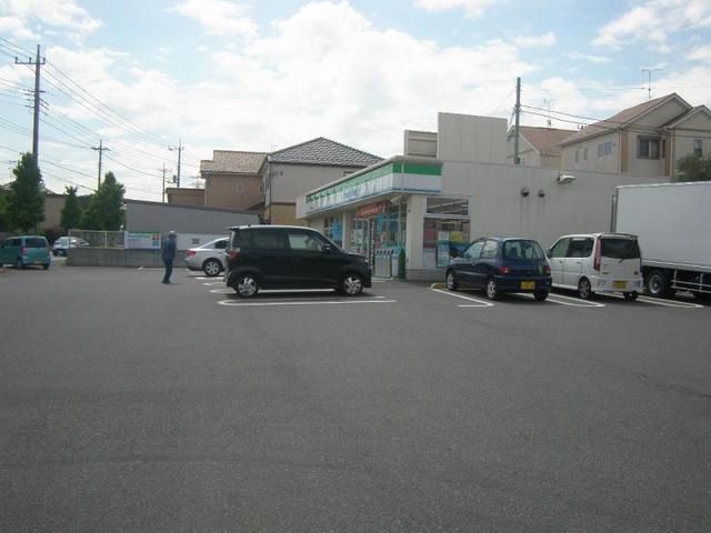 コンビニ　ファミリーマート四街道物井店（コンビニ）まで530m