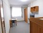 居室・リビング　家具家電設置済みのお部屋です。