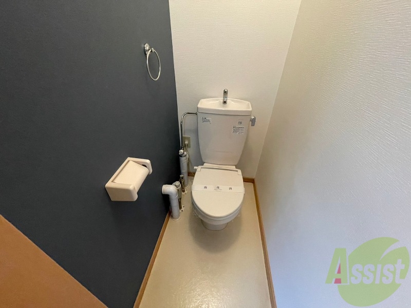 トイレ　トイレです。ウォシュレット付を探している方、おすすめです。