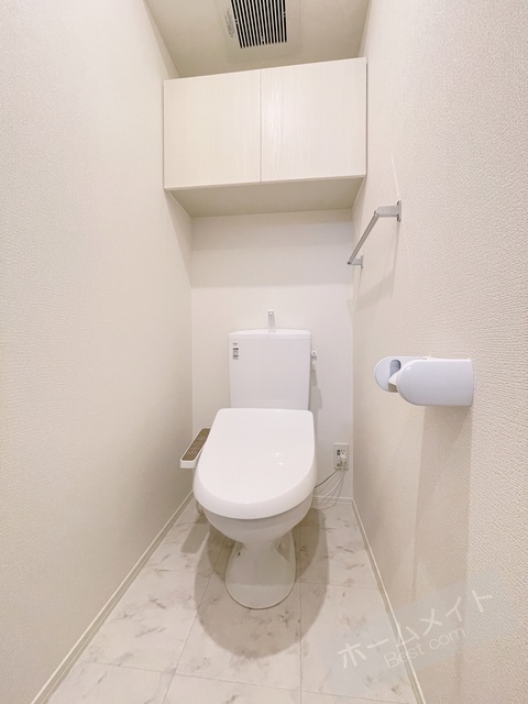 トイレ　同施工会社の同仕様写真です。