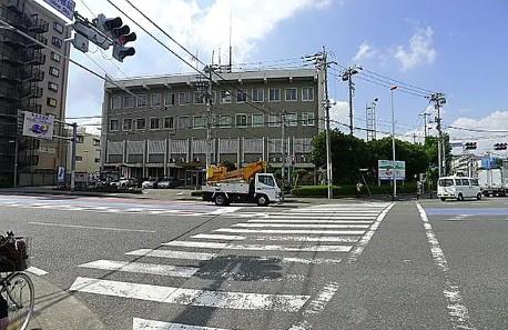 警察署・交番　多摩警察署（警察署・交番）まで246m