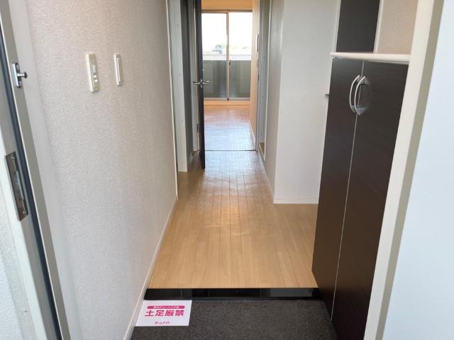 玄関　玄関（イメージ）