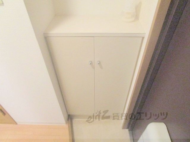 玄関　下駄箱