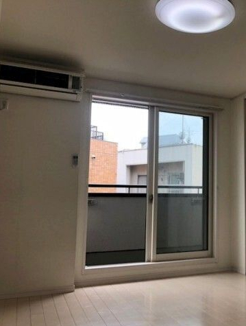居室・リビング　別号室参考写真