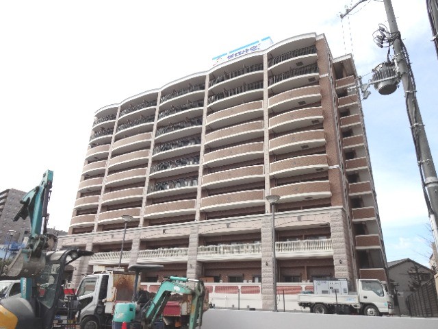 建物外観　人気シリーズです☆