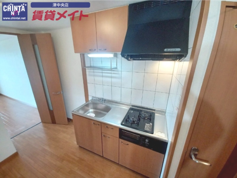 キッチン　同型反転タイプ画像