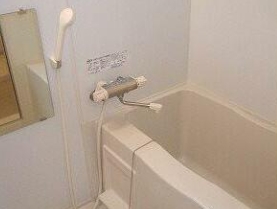 バス・シャワールーム　お風呂です