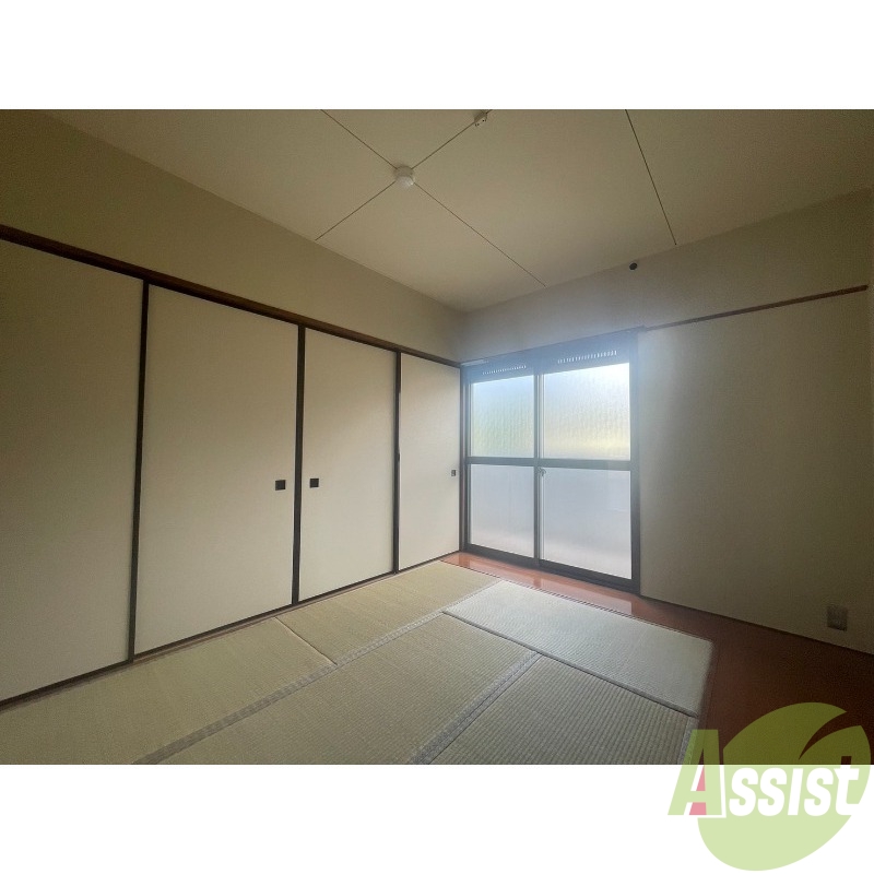 その他部屋・スペース　６帖の和室になります。伸び伸び出来そうですね。