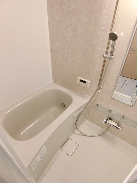 バス・シャワールーム　☆ゆったりバスタイム☆
