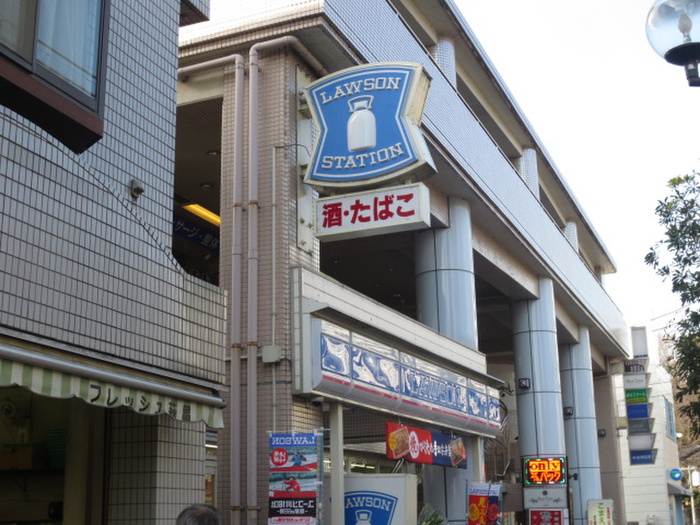 コンビニ　ローソン 狛江市役所前店（コンビニ）まで146m