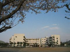 中学校　所沢市立狭山ケ丘中学校（中学校）まで1137m
