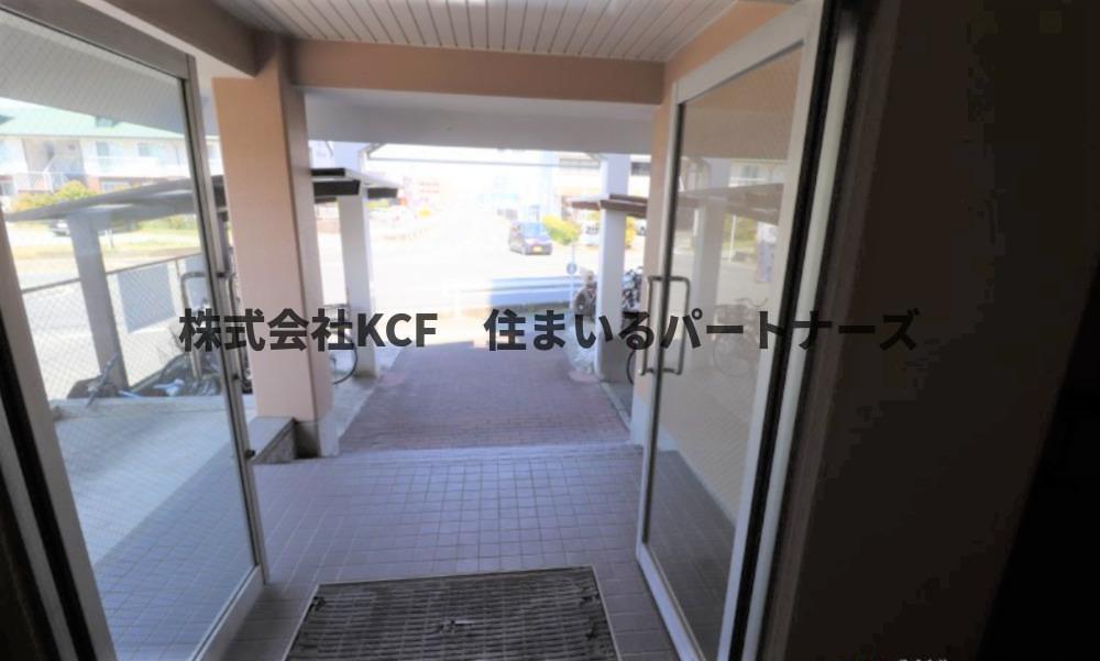 エントランス　清潔なエントランスです