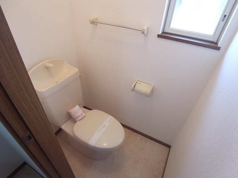 トイレ　102号室の写真