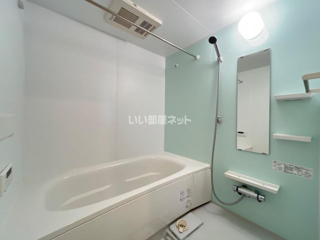 コンフォールの風呂写真