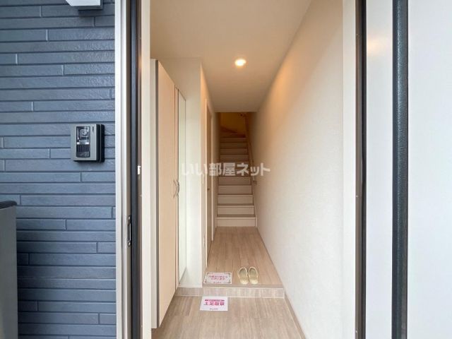 コンフォールの玄関写真