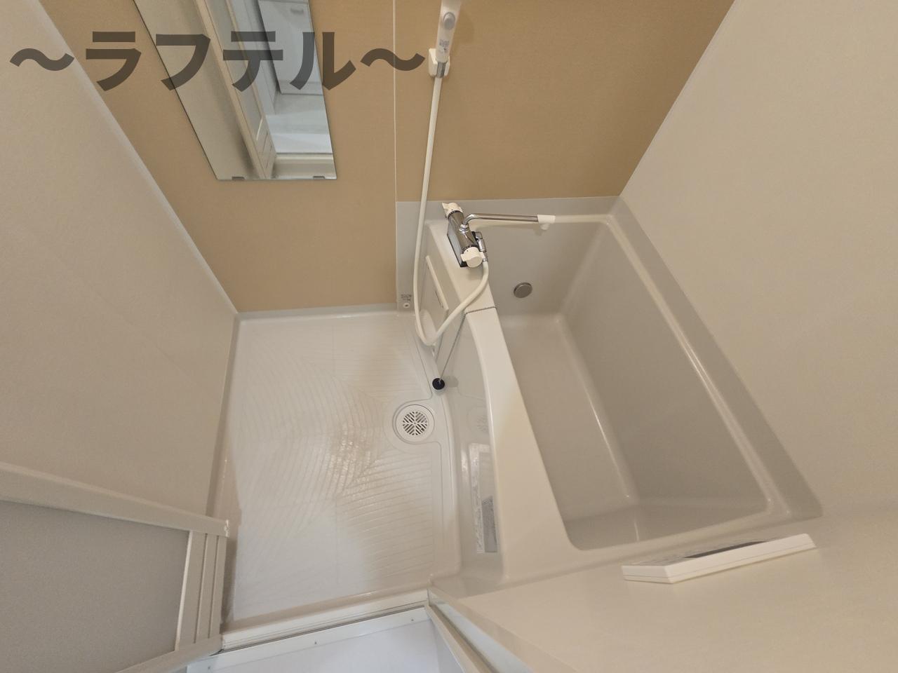 バス・シャワールーム　別部屋イメージ写真