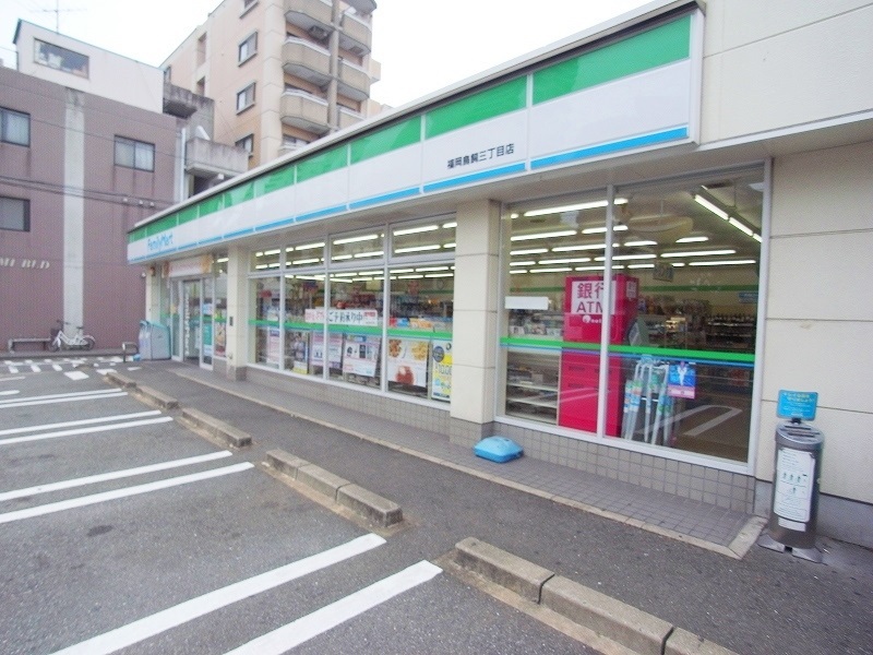 コンビニ　ファミリーマート 福岡鳥飼三丁目店（コンビニ）まで281m