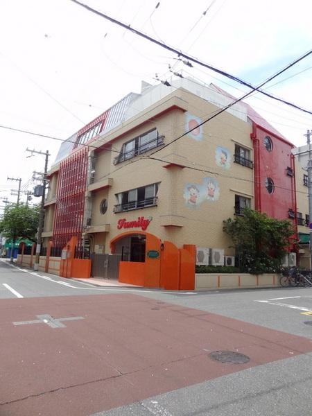 幼稚園・保育園　認定こども園ファミリー（幼稚園・保育園）まで431m