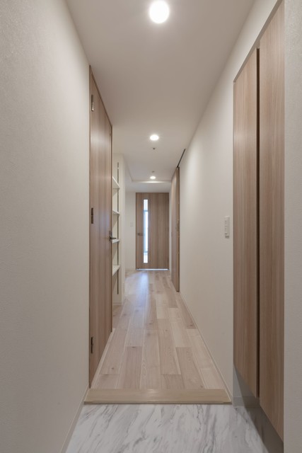 玄関　※写真は同タイプ住戸です。