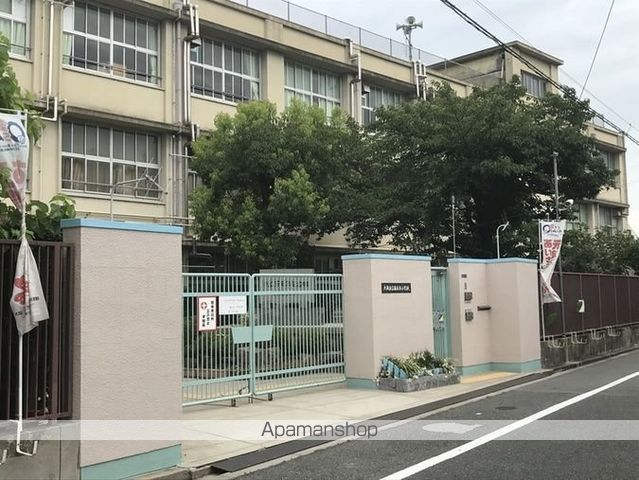 小学校　南百済小学校（小学校）まで630m