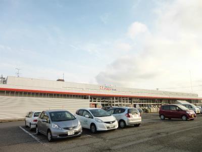 スーパー　ウオエイ石山店（スーパー）まで361m