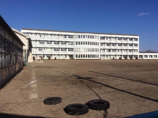 中学校　栃木市立栃木南中学校（中学校）まで1041m
