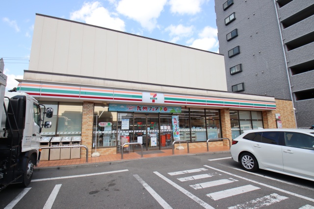 コンビニ　セブン-イレブン 名古屋太閤通４丁目店（コンビニ）まで100m