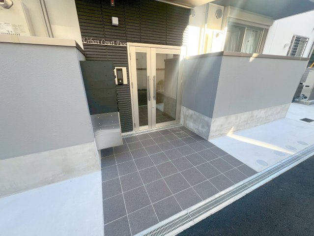 エントランス　素敵なエントランスがあなたを毎日出迎えてくれます。