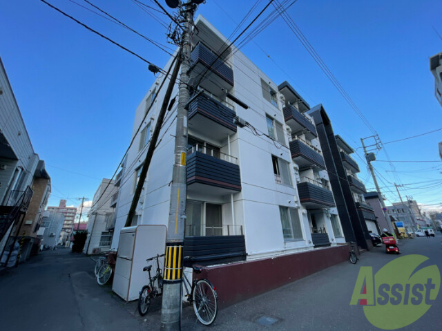建物外観　札幌市中央区南１０条西「パークサイドクリスタル」