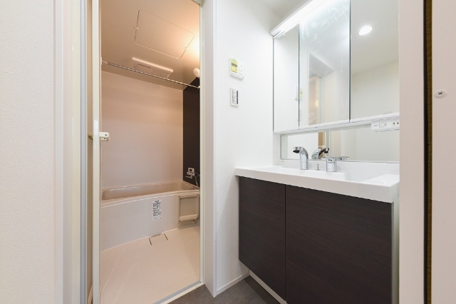 洗面設備　※室内写真はイメージです。